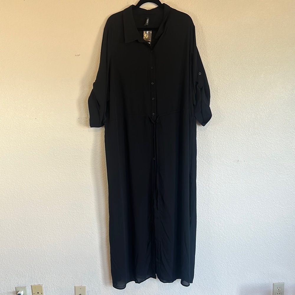 PLUS SIZE: TORRID. Elegant Black Maxi Dress
